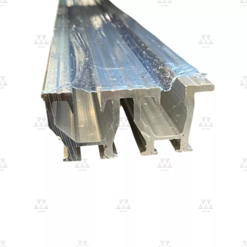 1030245P100 | REINFORCED SILL PROFILE TYPE 11 R/L VARIANT WITHOUT DRAIN SLOTS CO=1000 L=1540MM